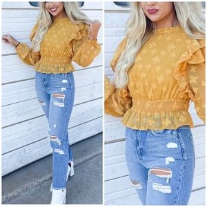PEACH LOVE CALIFORNIA Chic Mustard Puff Long Sleeves Top